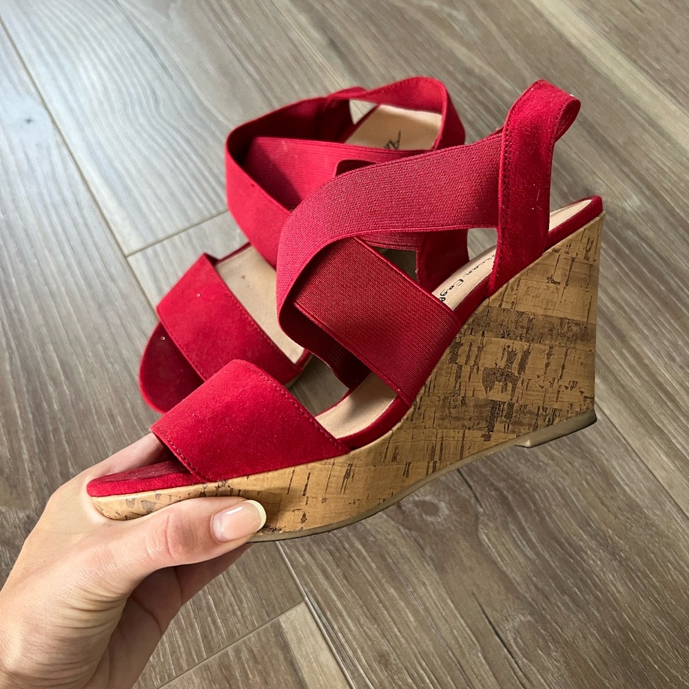 Red wedge heels